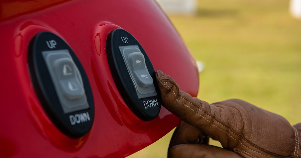 5. Rear external implement control