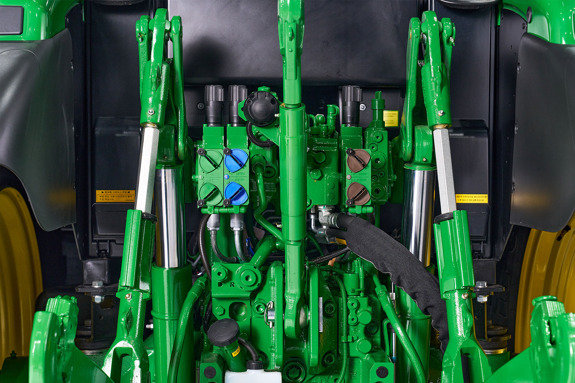 JD6M115_USP_6_v1.jpg