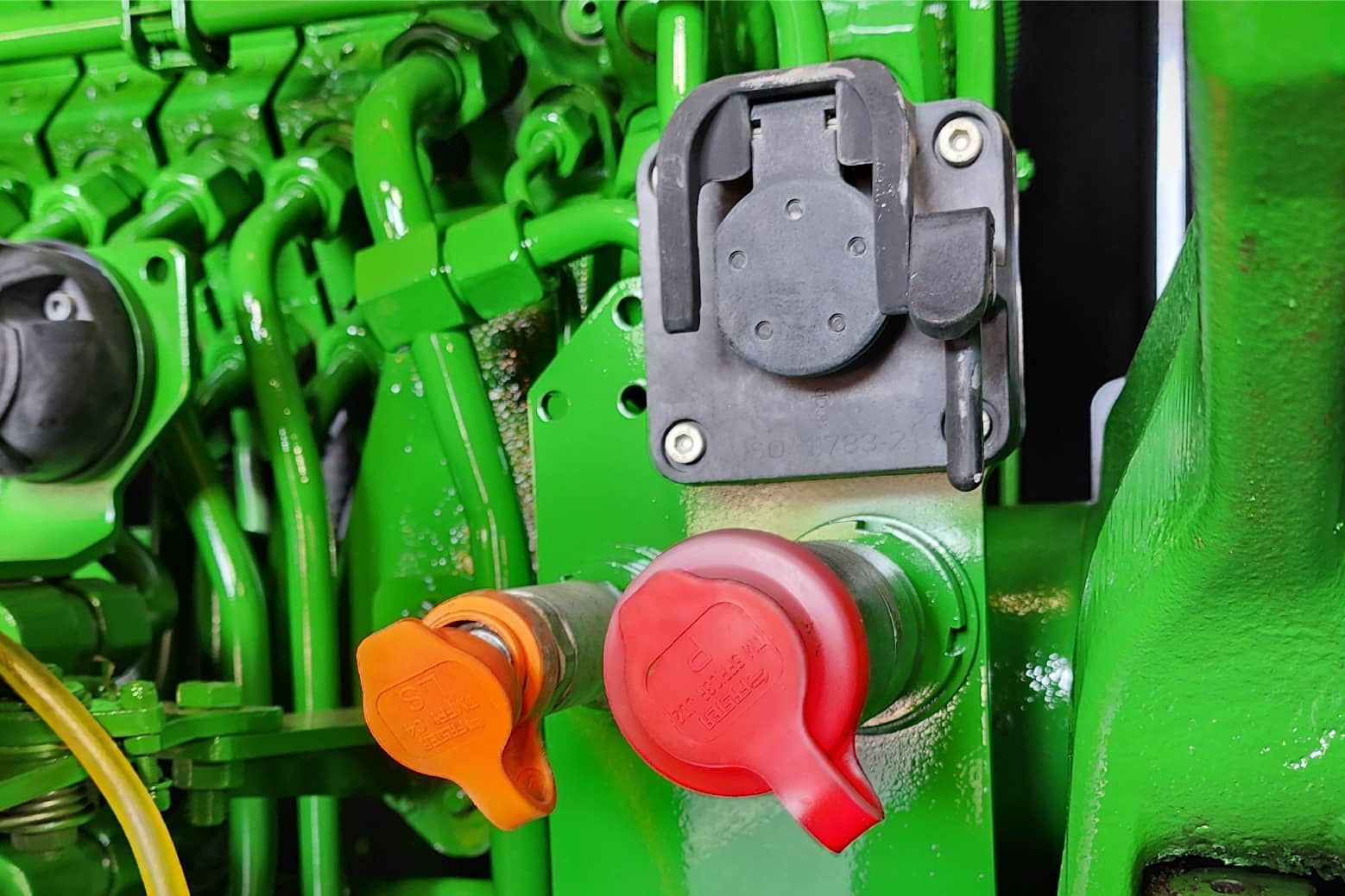 로드센싱 유압시스템 & ISOBUS V1