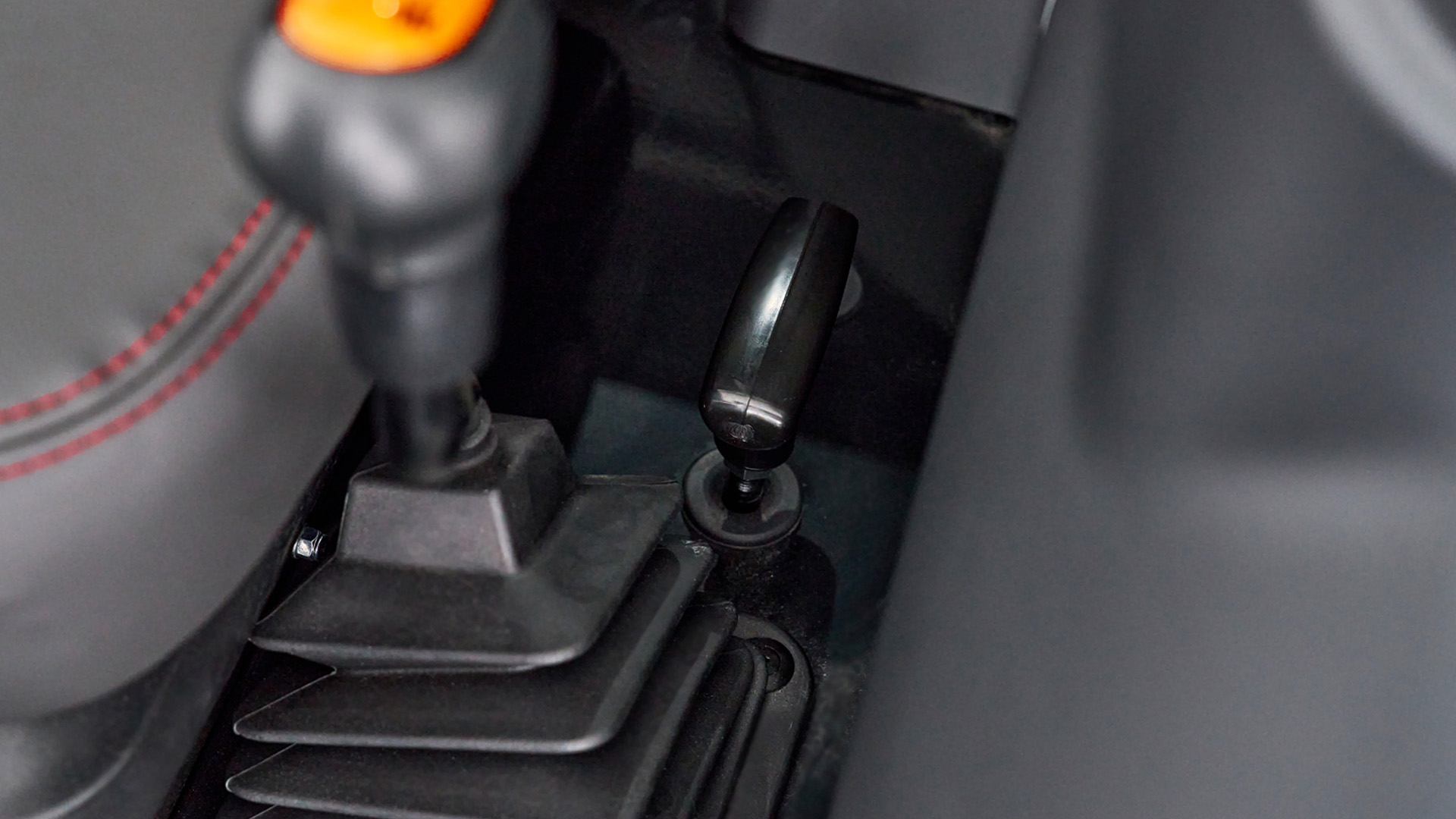 3. 4WD lever